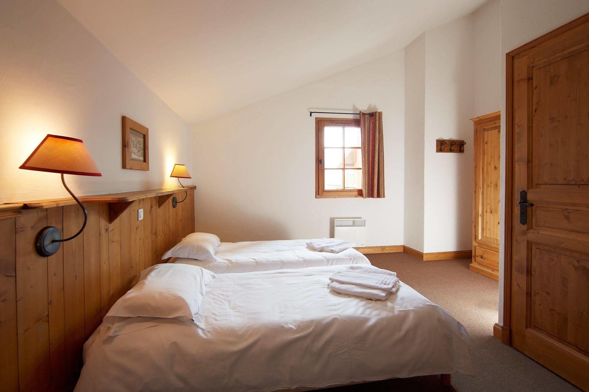 Cgh Residences & Spas Les Chalets Du Soleil Authentiques Saint-Martin-de-Belleville Dış mekan fotoğraf